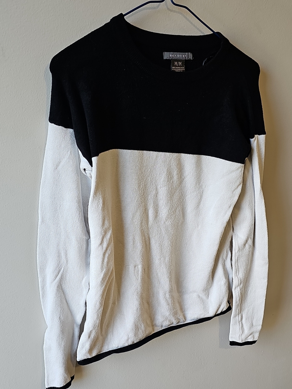 Suzy Shier Medium Black and Black Sweater - Picture 2 of 6